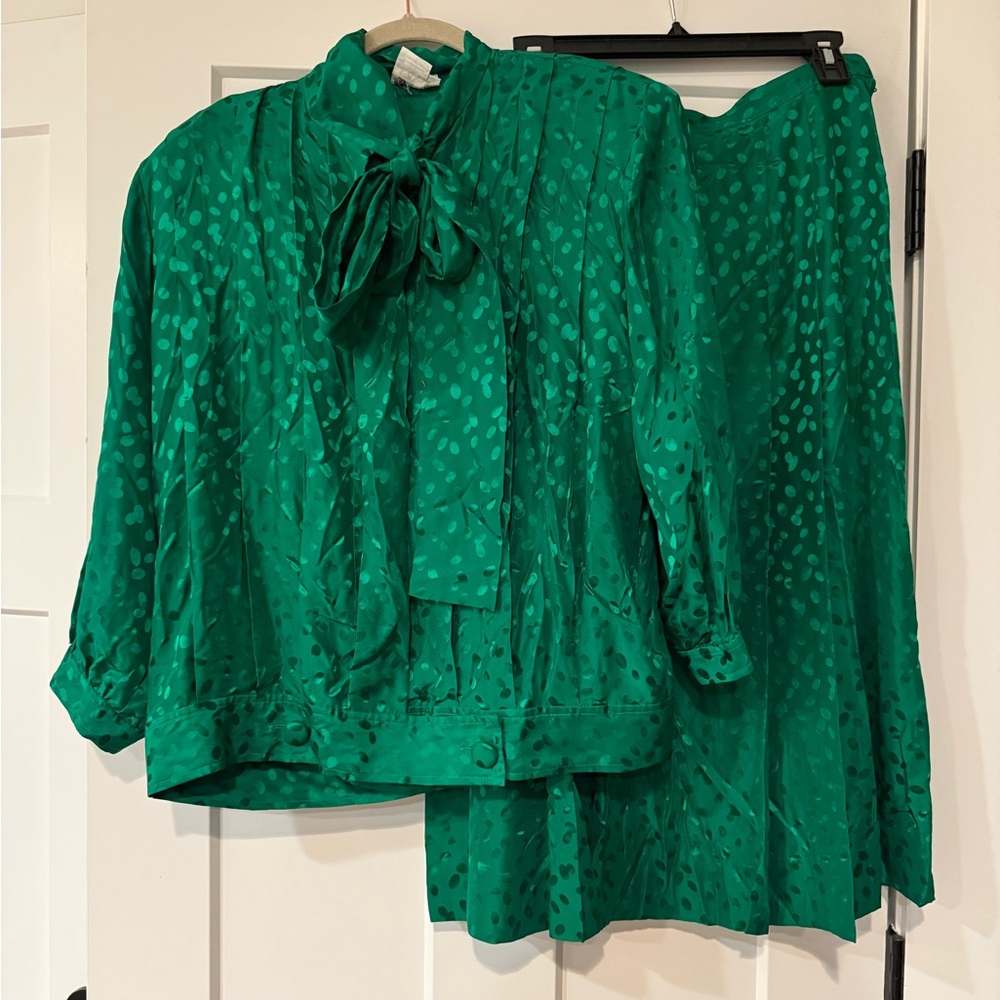 VTG 100% SILK 2 piece Skirt Set Neiman Marcus Emerald Green size 16